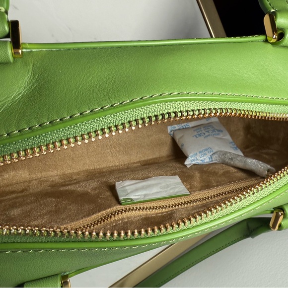 Veronica Beard Boxy Shoulder Bag Lemongrass - Picture 6 of 6